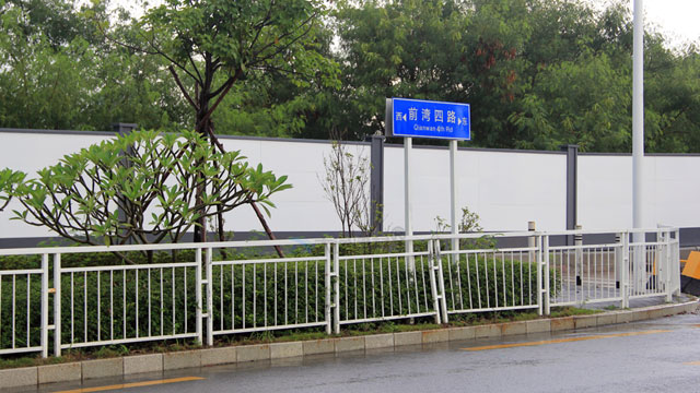 A類鋼結(jié)構(gòu)圍擋全龍骨款-深圳城市建設(shè)項目前海工程-A/B/C類圍擋-深圳市大通建材有限公司鋼圍擋生產(chǎn)定制廠家